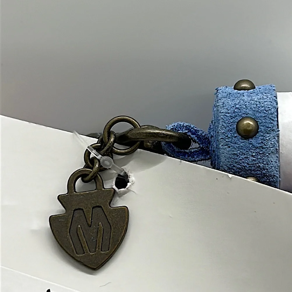 Minnetonka NWT Beautiful Light Blue Leather Crossbody Bag Purse 🌺🌺 - Picture 6 of 7